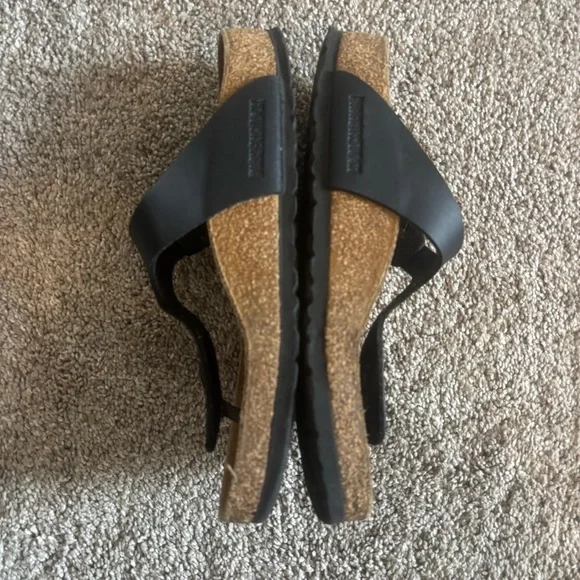 Black Birkenstock Gizeh Sandal Size 38 US 7-7.5 - Picture 5 of 7
